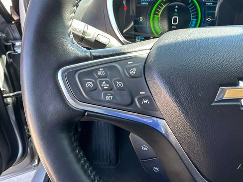 Used 2017 Chevrolet Volt Premier w/ Driver Confidence II Package FWD image 10