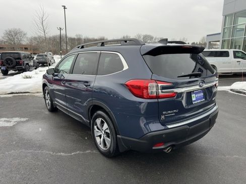Used 2023 Subaru Ascent Premium w/ Convenience Package image 8