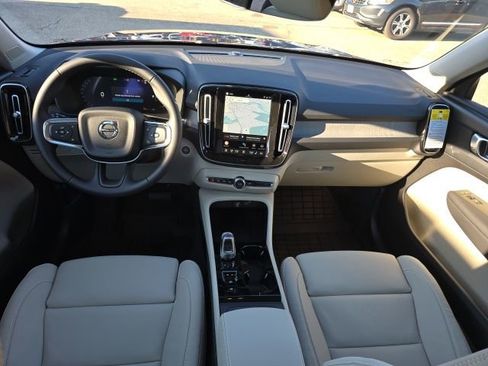 New 2026 Volvo XC40 B5 Plus w/ Climate Package image 21