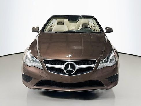 Used 2015 Mercedes-Benz E 400 Cabriolet image 2