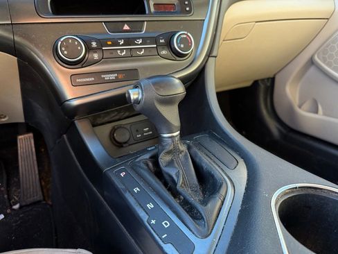 Used 2015 Kia Optima LX image 10