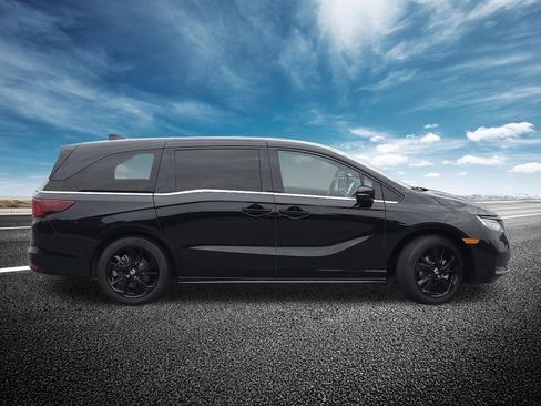 Used 2024 Honda Odyssey Sport image 20