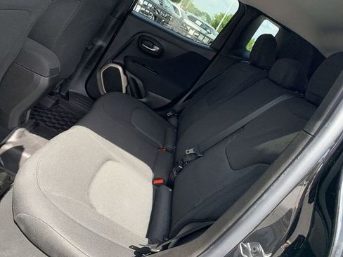 Used 2017 Jeep Renegade Sport w/ Power & Air Group FWD image 10