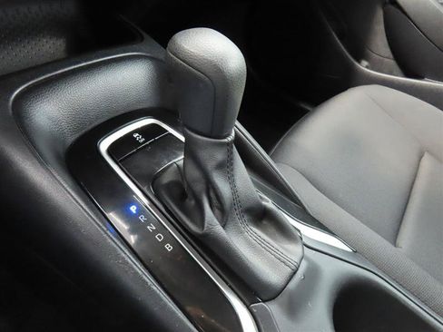 Used 2025 Toyota Corolla LE FWD image 27