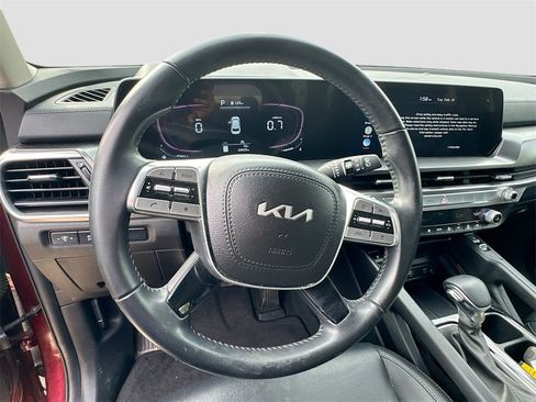 Used 2023 Kia Telluride S image 11