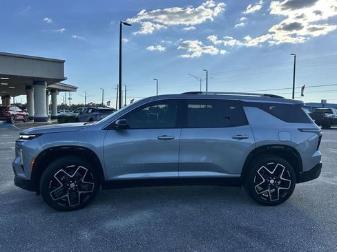 Used 2025 Chevrolet Traverse High Country w/ LPO, Floor Liner Package image 11