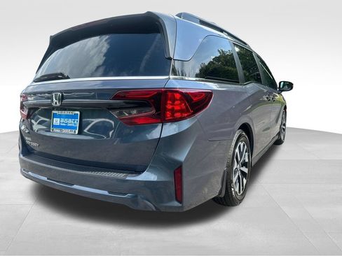 Certified 2025 Honda Odyssey EX-L image 13