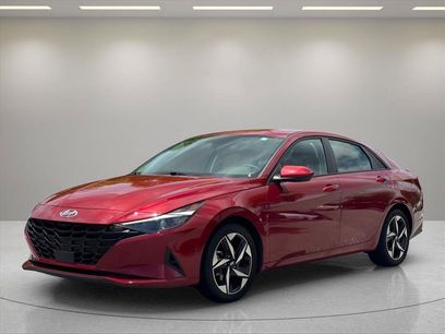 Used 2023 Hyundai Elantra SEL w/ Convenience Package