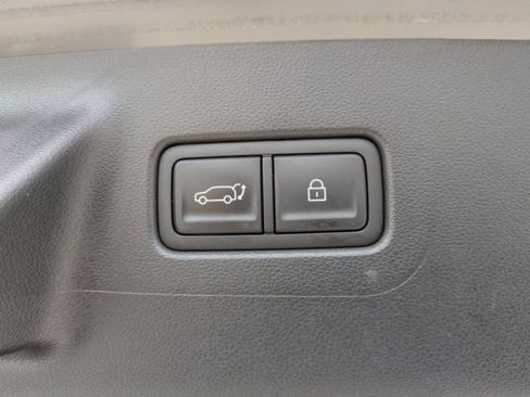 Used 2025 Hyundai Santa Fe SE FWD image 6