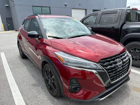 Used 2024 Nissan Kicks SR w/ SR Premium Package FWD image 1