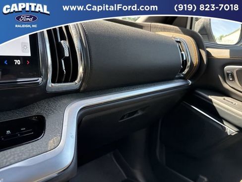 Certified 2025 Ford Expedition Tremor image 29