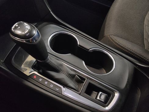 Used 2020 Chevrolet Equinox LT image 26