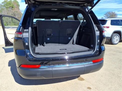 New 2025 Jeep Grand Cherokee L Limited w/ Luxury Tech Group II image 20