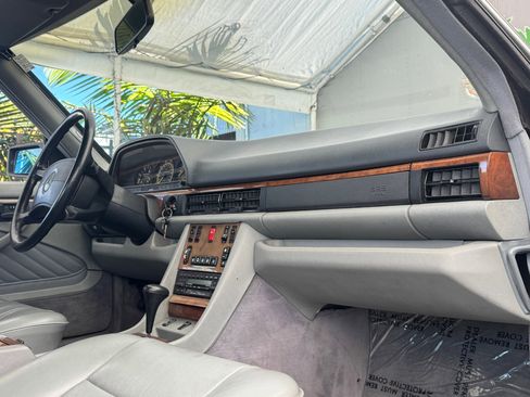 Used 1989 Mercedes-Benz 560 SEC image 34