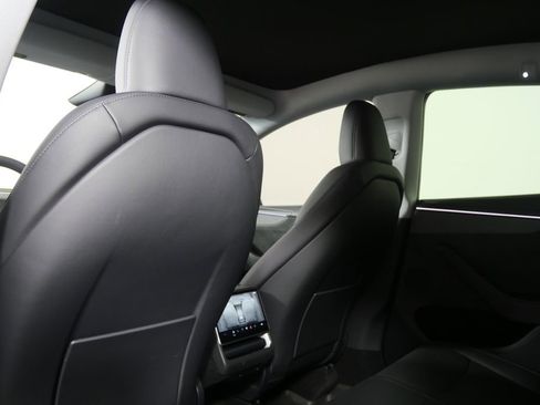 Used 2026 Tesla Model Y AWD image 15