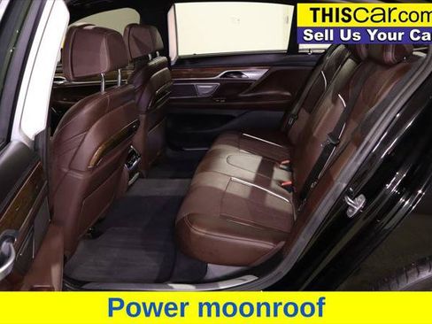 Used 2019 BMW 750i w/ Executive Package RWD image 27