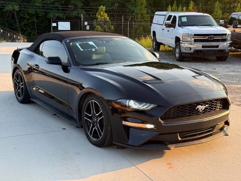 Used 2018 Ford Mustang Premium RWD image 25