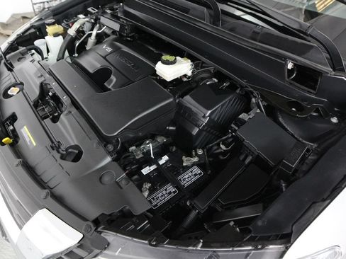 Used 2020 Nissan Pathfinder SL AWD/4WD image 62