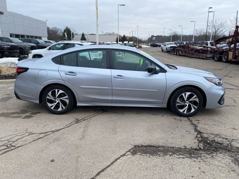 Used 2024 Subaru Legacy image 2