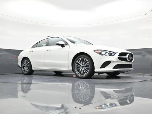 Used 2022 Mercedes-Benz CLA 250 4MATIC image 19
