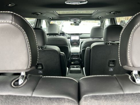 Used 2025 Jeep Grand Cherokee L Limited w/ Black Appearance Package image 42