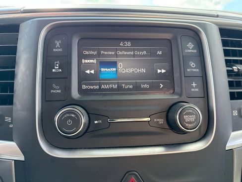 Used 2021 RAM 1500 Classic SLT AWD/4WD image 16