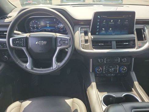 Used 2024 Chevrolet Tahoe Z71 w/ Luxury Package AWD/4WD image 11