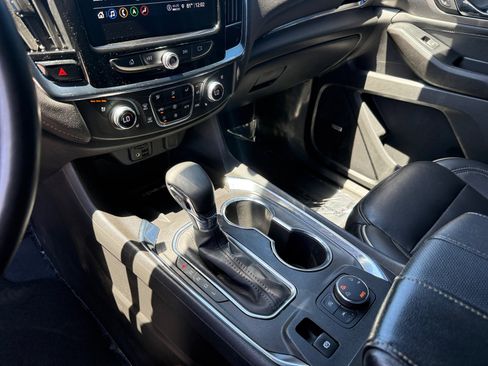Used 2023 Chevrolet Traverse Premier AWD/4WD image 13