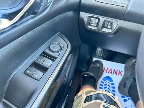 Used 2019 GMC Acadia SLT image 22