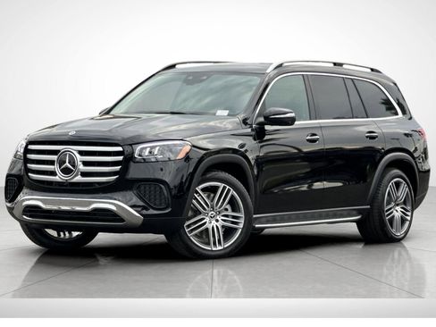 New 2026 Mercedes-Benz GLS 450 4MATIC image 2