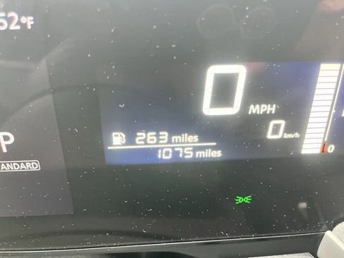 Certified 2025 Nissan Kicks SV image 16