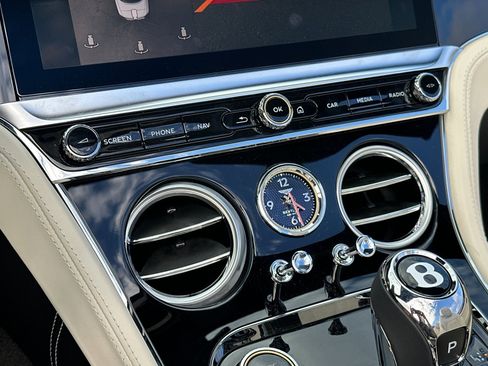 New 2026 Bentley Continental GTC image 24