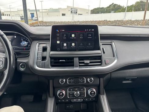 Used 2022 GMC Yukon XL AT4 image 17