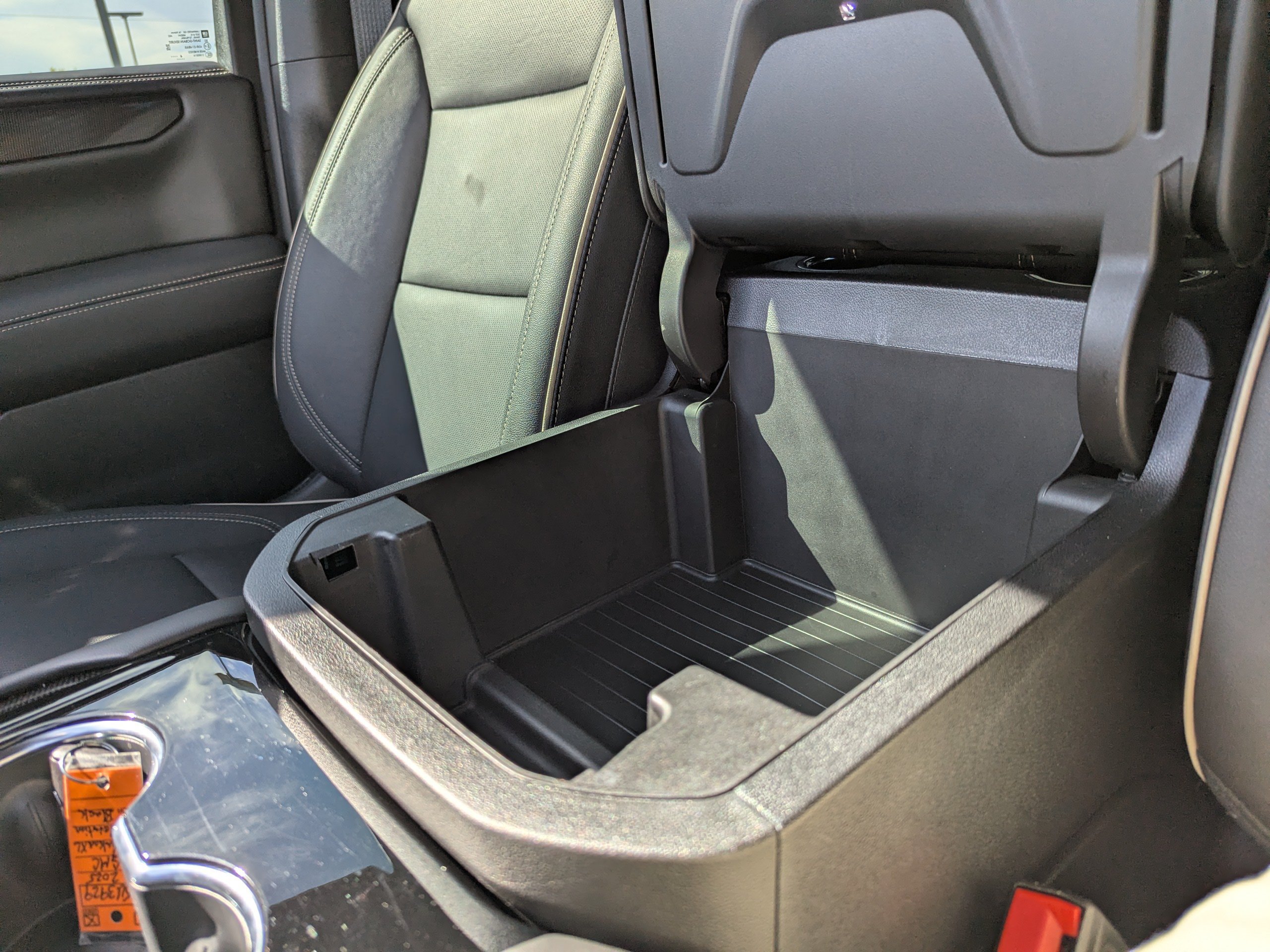 Used 2025 GMC Yukon XL Elevation AWD/4WD image 28