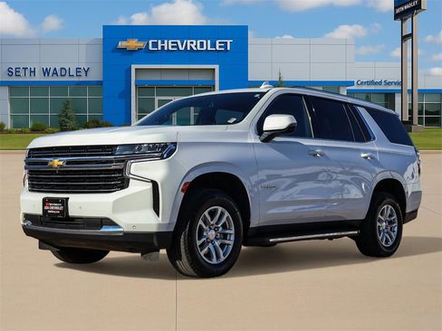 Used 2024 Chevrolet Tahoe LT w/ Luxury Package image 3