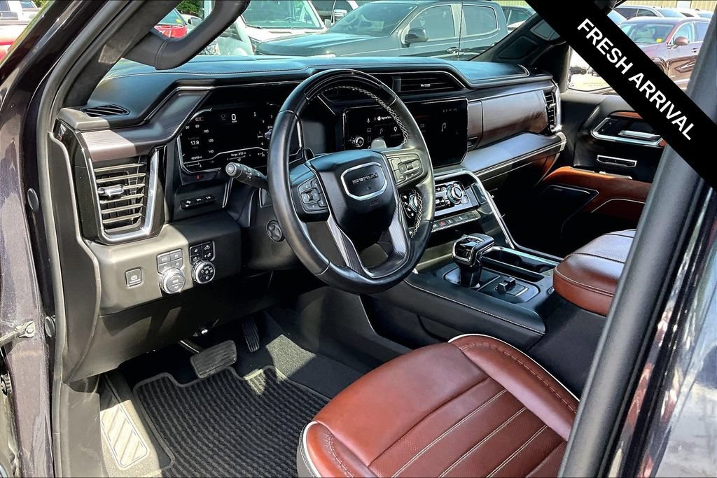 Used 2025 GMC Sierra 1500 Denali Ultimate AWD/4WD image 5