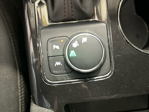 Used 2022 Chevrolet Blazer RS FWD image 26