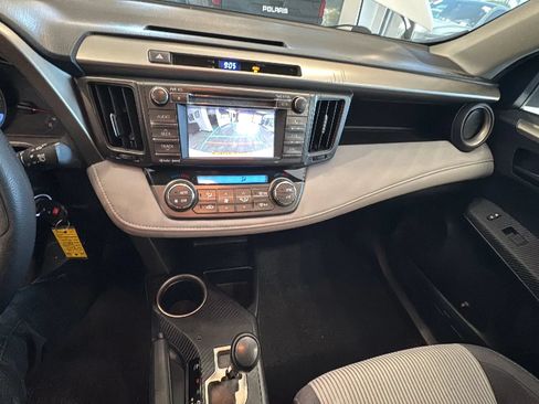 Used 2013 Toyota RAV4 XLE AWD/4WD image 32