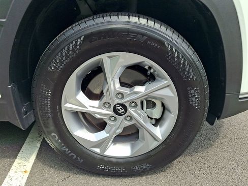 Used 2024 Hyundai Tucson SE AWD/4WD image 12