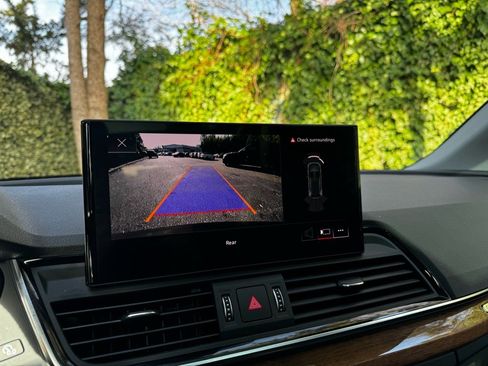 Used 2023 Audi Q5 2.0T Premium image 14