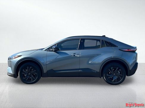 Certified 2026 Toyota C-HR w/ Cold Weather Package AWD/4WD image 4