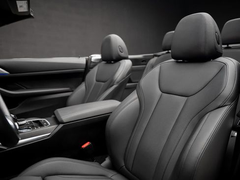 Used 2021 BMW 430i Convertible w/ Premium Package image 61