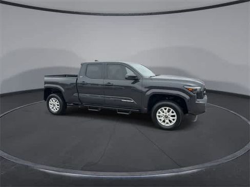 Certified 2025 Toyota Tacoma SR5 image 9