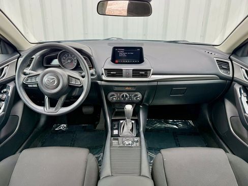 Used 2018 MAZDA MAZDA3 Sport FWD image 31
