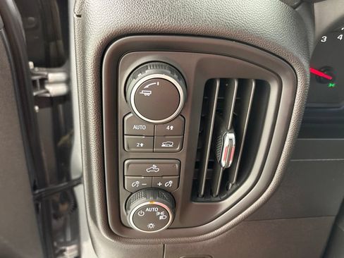 Used 2026 Chevrolet Silverado 1500 Custom AWD/4WD image 33