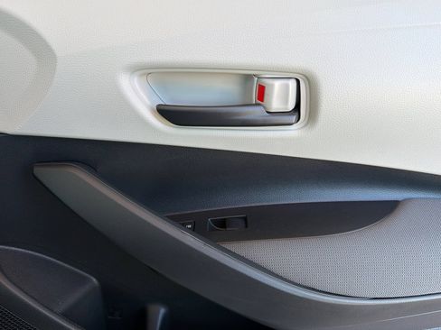 Certified 2022 Toyota Corolla LE FWD image 21
