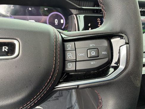 Used 2024 Jeep Wagoneer Launch Edition AWD/4WD image 27