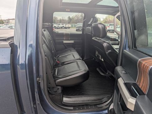 Used 2017 Ford F150 Lariat w/ Equipment Group 502A Luxury image 12