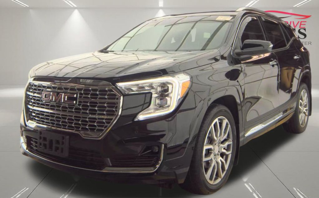 Used 2024 GMC Terrain Denali AWD/4WD image 3