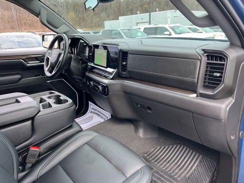 Used 2024 Chevrolet Silverado 1500 LT AWD/4WD image 23